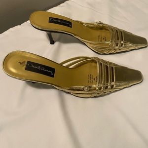 David Aaron / Gold Mule/  Size 9 / Heel Height 2 1/2 inches